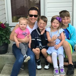 Meet your Posher, Ashley